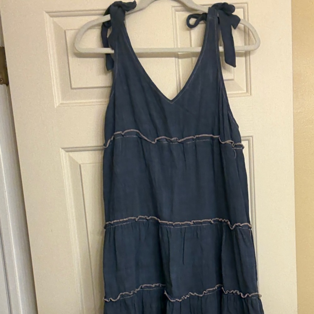 Elegant Blue Sleeveless Dress